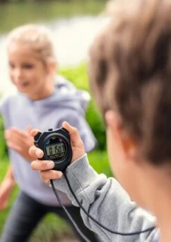 Moses Expedition Natur Profi-Stoppuhr -Kinder Pielzeugladen 009838 STIMMUNG 600x600