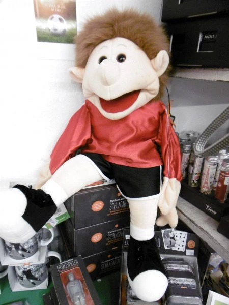 Living Puppets Handpuppe Fußballer 65cm 3 Living Puppets Handpuppe Fußballer 65cm