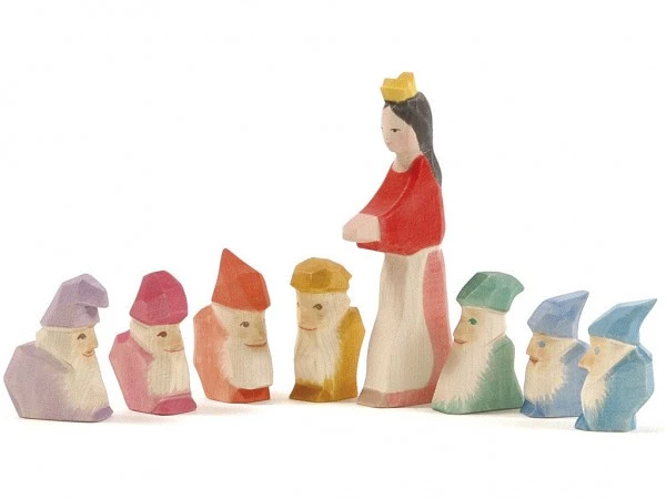 Ostheimer Smaragd-Zwerg Holzfigur 4 Ostheimer Smaragd-Zwerg Holzfigur – Bild 2