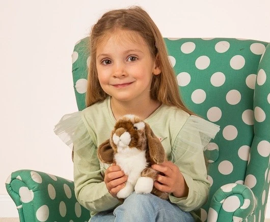 Hermann Teddy Hase Sitzend Dunkelbraun/weiß Gescheckt 20 Cm Stofftier 7 Hermann Teddy Hase Sitzend Dunkelbraun/weiß Gescheckt 20 Cm Stofftier – Bild 5