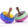 Mader Holzkreisel Confetti In Verschiedenen Farbkombinationen Aus Der Kreiselmanufaktur -Kinder Pielzeugladen ConfettiKreisel2 600x600