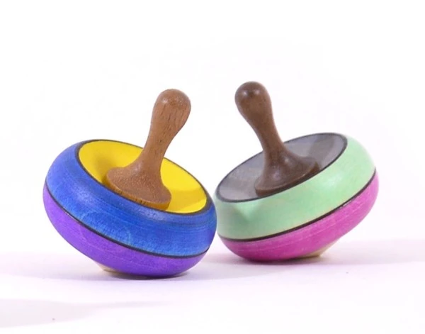 Mader Holzkreisel Confetti In Verschiedenen Farbkombinationen Aus Der Kreiselmanufaktur 3 Mader Holzkreisel Confetti In Verschiedenen Farbkombinationen Aus Der Kreiselmanufaktur